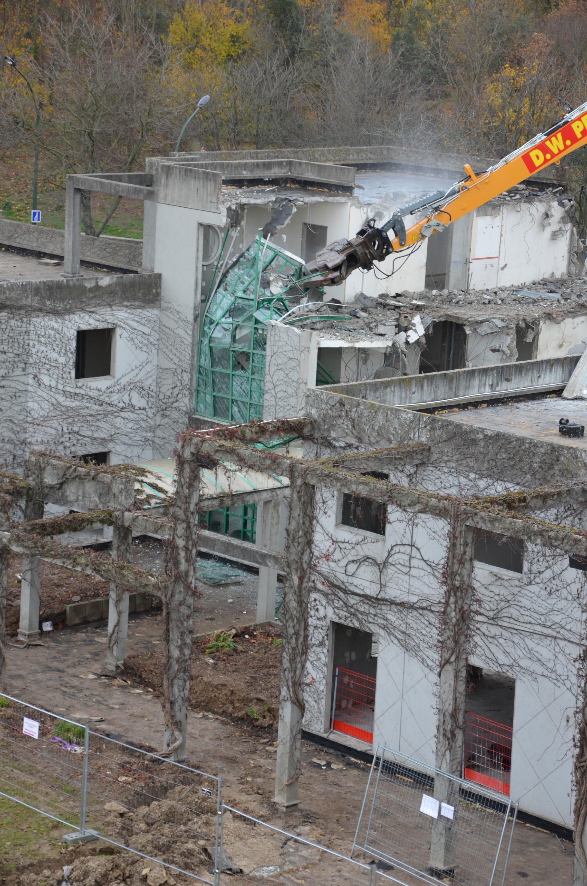 Décembre 2015 : déconstruction du CNE 